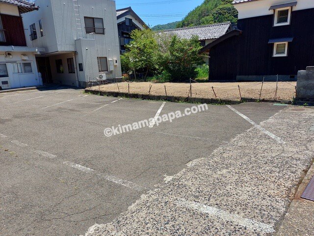 福井県小浜市、もりしたの駐車場