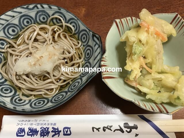 福井市、日本海寿司のランチのそばと小鉢