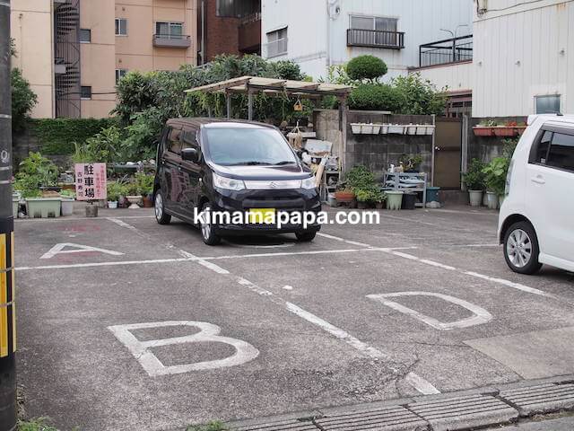 福井、吉野寿司の駐車場