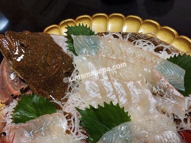福井県若狭町の藤乃屋、夕食のヒラメの刺身