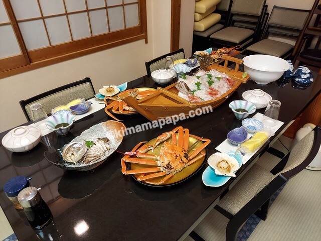 福井県若狭町の幸楽、夕食テーブル