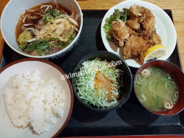 福岡県福岡市の博多ごまさば屋、ごまさばと鶏の唐揚げ定食