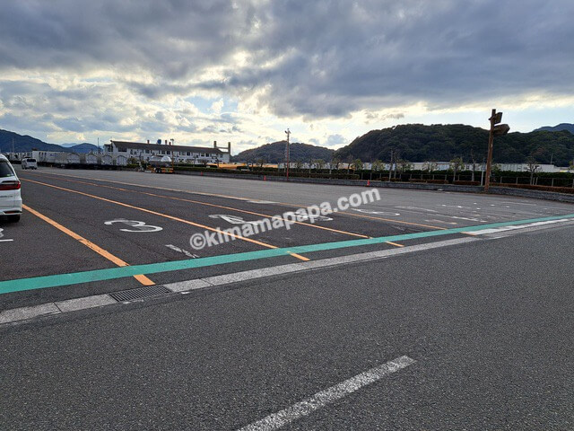 福岡県北九州市新門司港、阪九フェリー神戸行きターミナル