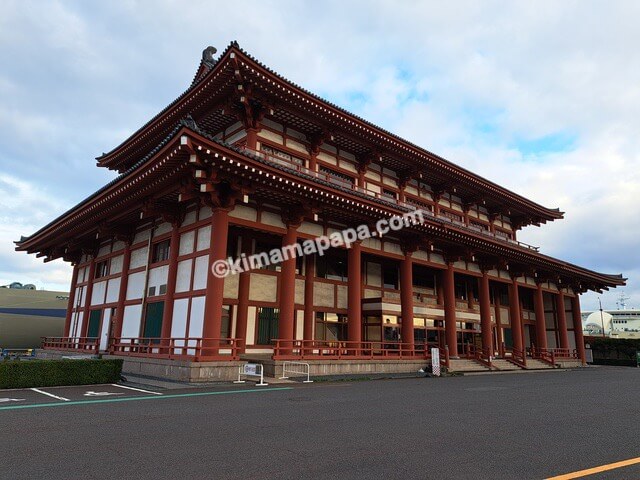 福岡県北九州市新門司港、阪九フェリー神戸行きターミナル