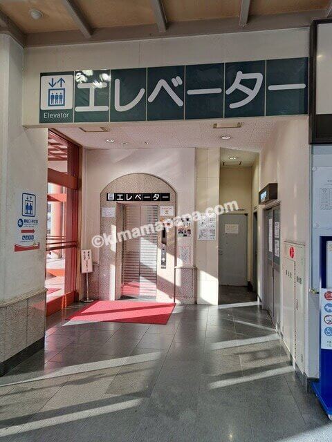 福岡県北九州市新門司港、阪九フェリー神戸行きターミナル