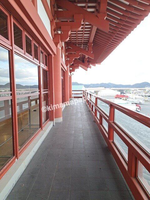福岡県北九州市新門司港、阪九フェリー神戸行きターミナル