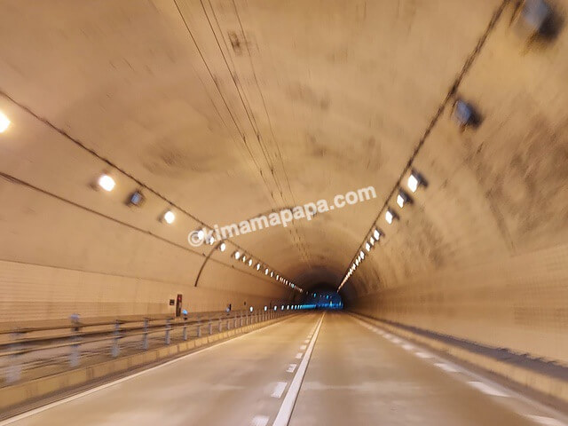 福岡県北九州市、北九州都市高速4号線の新桜トンネル