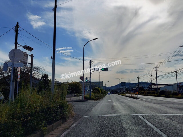 福岡県北九州市、県道25号線の新門司（フェリー）入口交差点