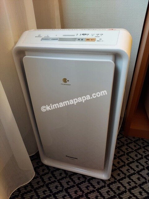 金沢マンテンホテル、ダブルルームの空気洗浄機