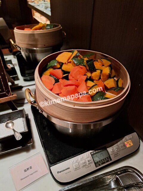 石川県金沢市の金沢東急ホテル、朝食の温野菜