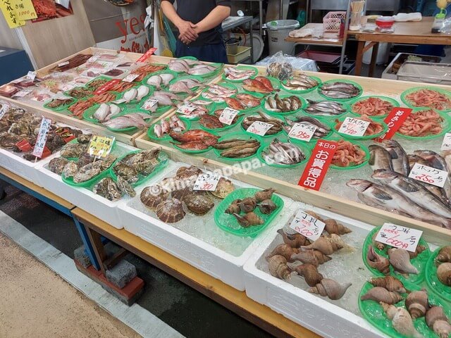 石川県金沢市の金沢港いきいき魚市、海道物産のお魚