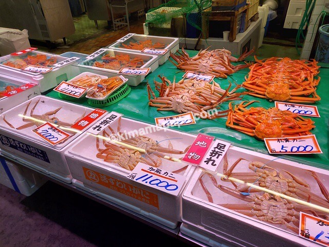 石川県金沢市の近江町いちば、大松水産の蟹