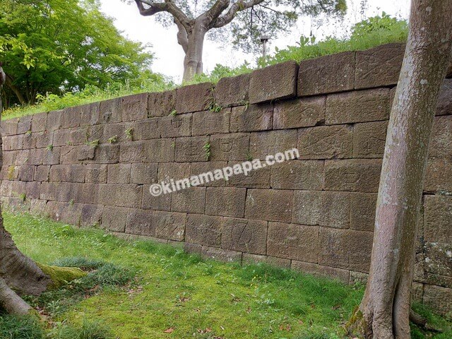 石川県金沢市、金沢城公園の石垣の刻印