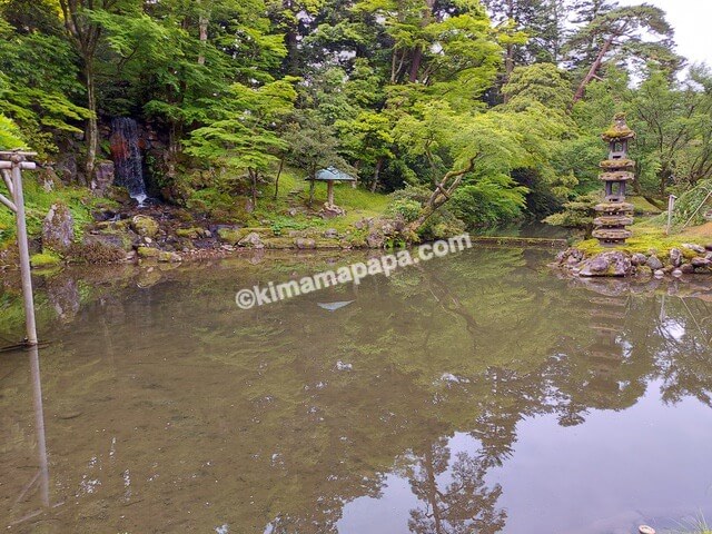 石川県金沢市、兼六園の瓢池