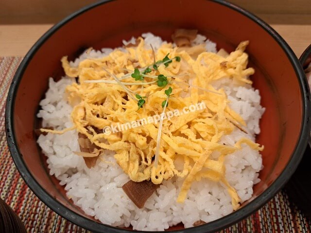 神奈川県三浦市の◯つね、まぐろと地魚のちらし