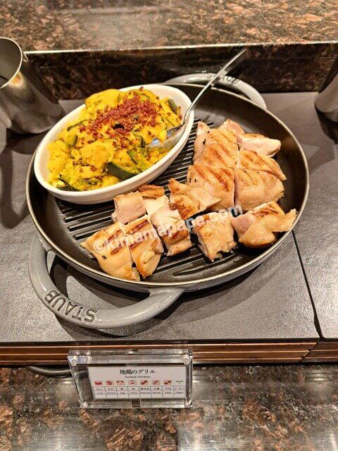 神奈川県横浜市のハーバーキッチン、地鶏のグリル