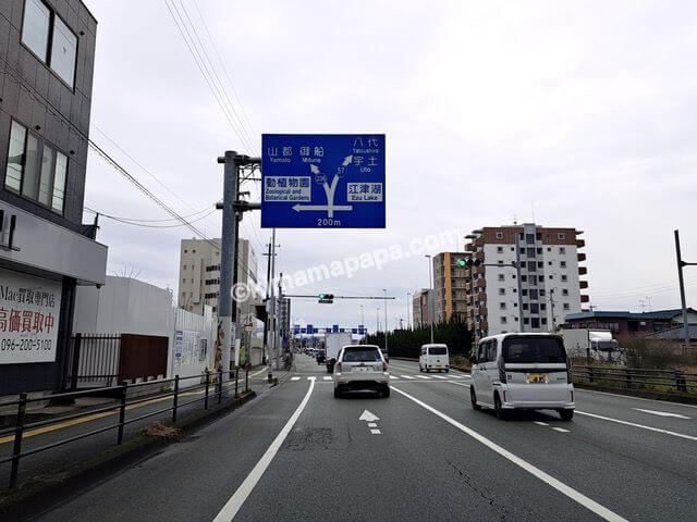 熊本県熊本市、国道57号線の市民病院前交差点付近