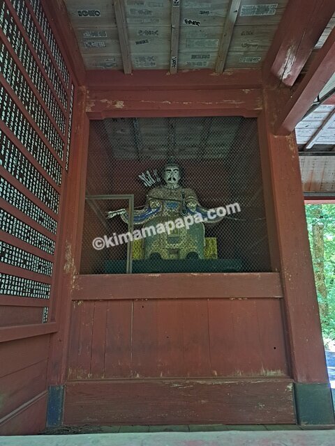 長野県長野市戸隠、戸隠神社奥社の随神門