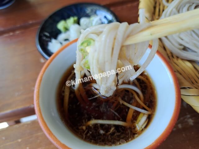 長野県長野市戸隠、白樺食堂のざるそば