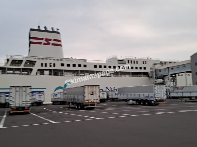 新潟港→小樽港の新日本海フェリーあざれあからの下船