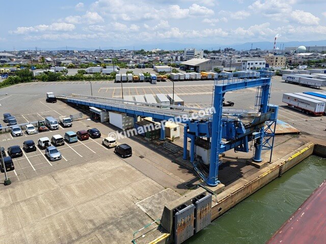 新潟港→小樽港の新日本海フェリーあざれあの出港