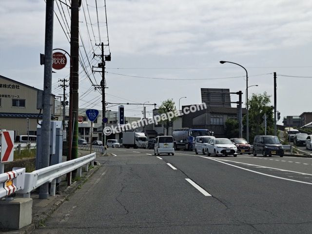新潟県新潟市、国道113号線の万国橋交差点