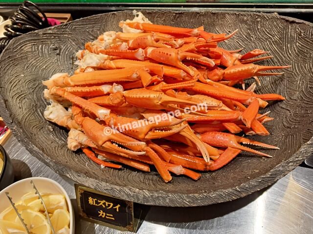 大分県別府市の灯りの宿燈月、夕食の紅ズワイカニ