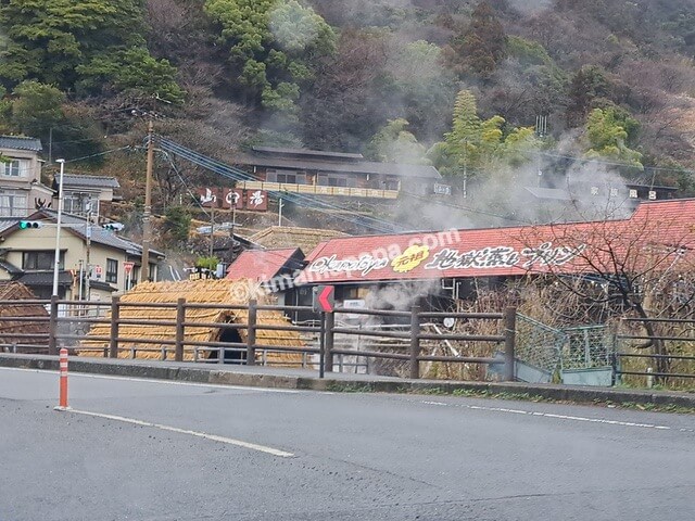 大分県別府市の岡本屋売店、外観