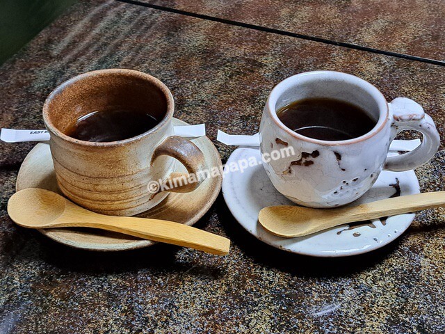大分県湯布院町の大吉旅館、朝食のコーヒー