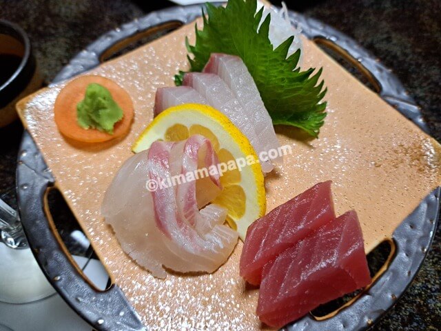 大分県湯布院町の大吉旅館、夕食のお刺身