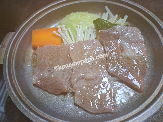 大分県湯布院町の大吉旅館、夕食のリブロース
