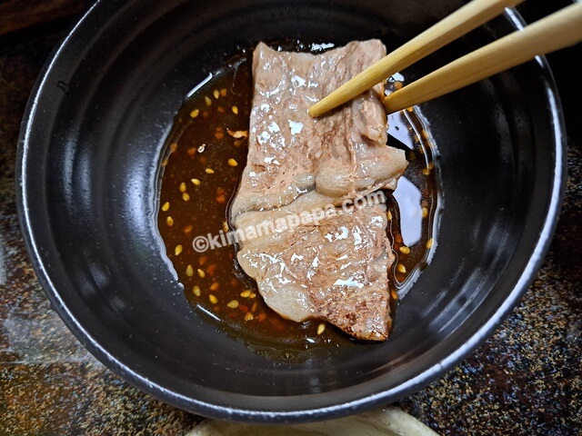大分県湯布院町の大吉旅館、夕食のリブロース