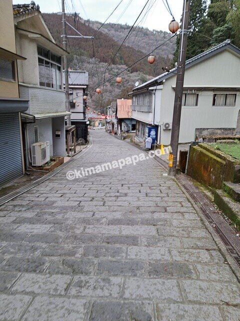 大分県湯布院町、湯平温泉街