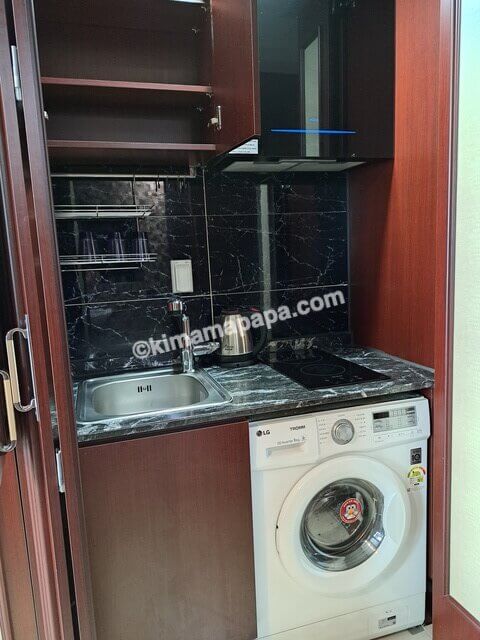 ソウル江西区のインターシティソウルホテル、キッチンと洗濯機