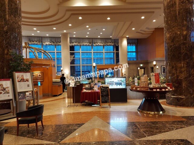 ANAクラウンプラザホテル富山、カフェ・イン・ザ・パークの入口