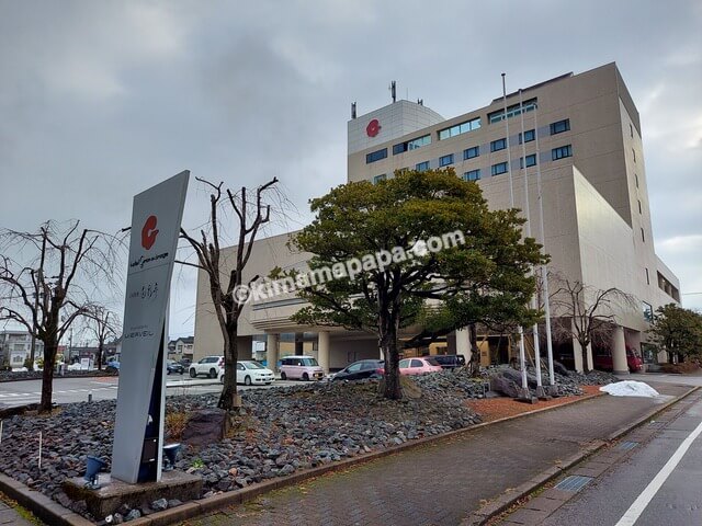 富山県魚津市のホテルグランミラージュ、外観